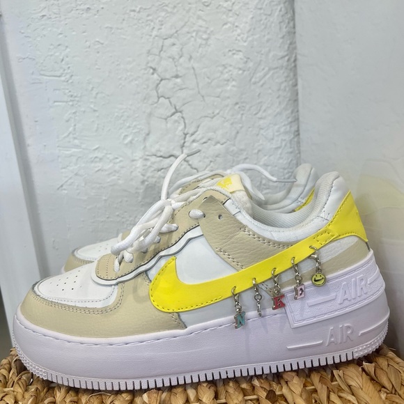 Nike Air Force 1 - Picture 4 of 10